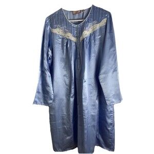 Vintage Secret Fantasies Satiny nightgown Size L Blue Embroidered Lace Long Slv